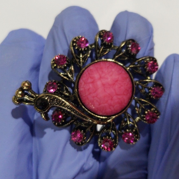 Vintage Peacock Ring – Pink Gemstones & Center Stone – Adjustable Women Jewelry - Picture 7 of 10